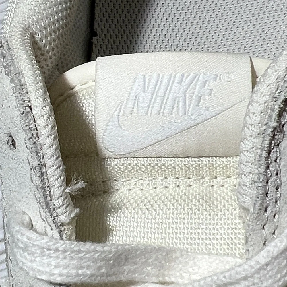 Nike Field General sneaker shoe white Ivory Gum (GS) youth‎ size 7Y IF0465-102